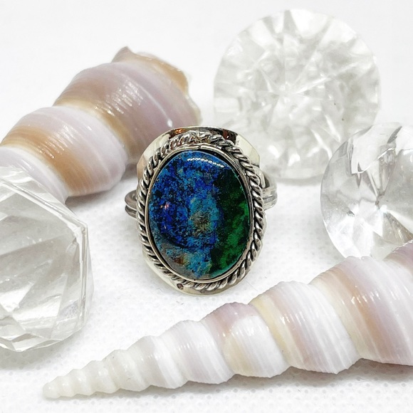 Handcrafted Azurite Ring - Picture 2 of 4
